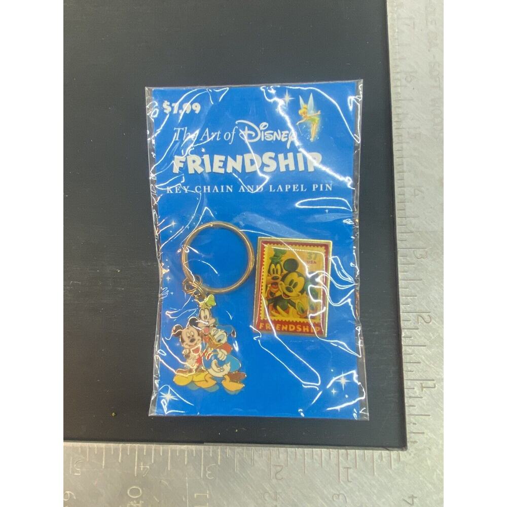 Disney Lapel Pin and Key Chain The Art Of Disney Friendship Mickey And Goofy